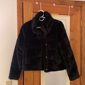 ‼️LAST CHANCE‼️ ABERCROMBIE & FITCH FAUX FUR COAT